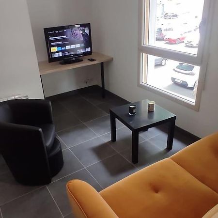 Appartement Hyper Centre Mayenne Exteriör bild