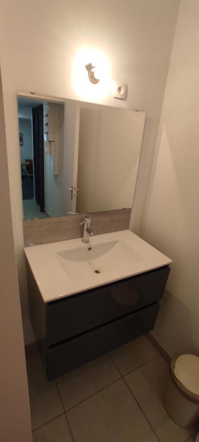Appartement Hyper Centre Mayenne Exteriör bild